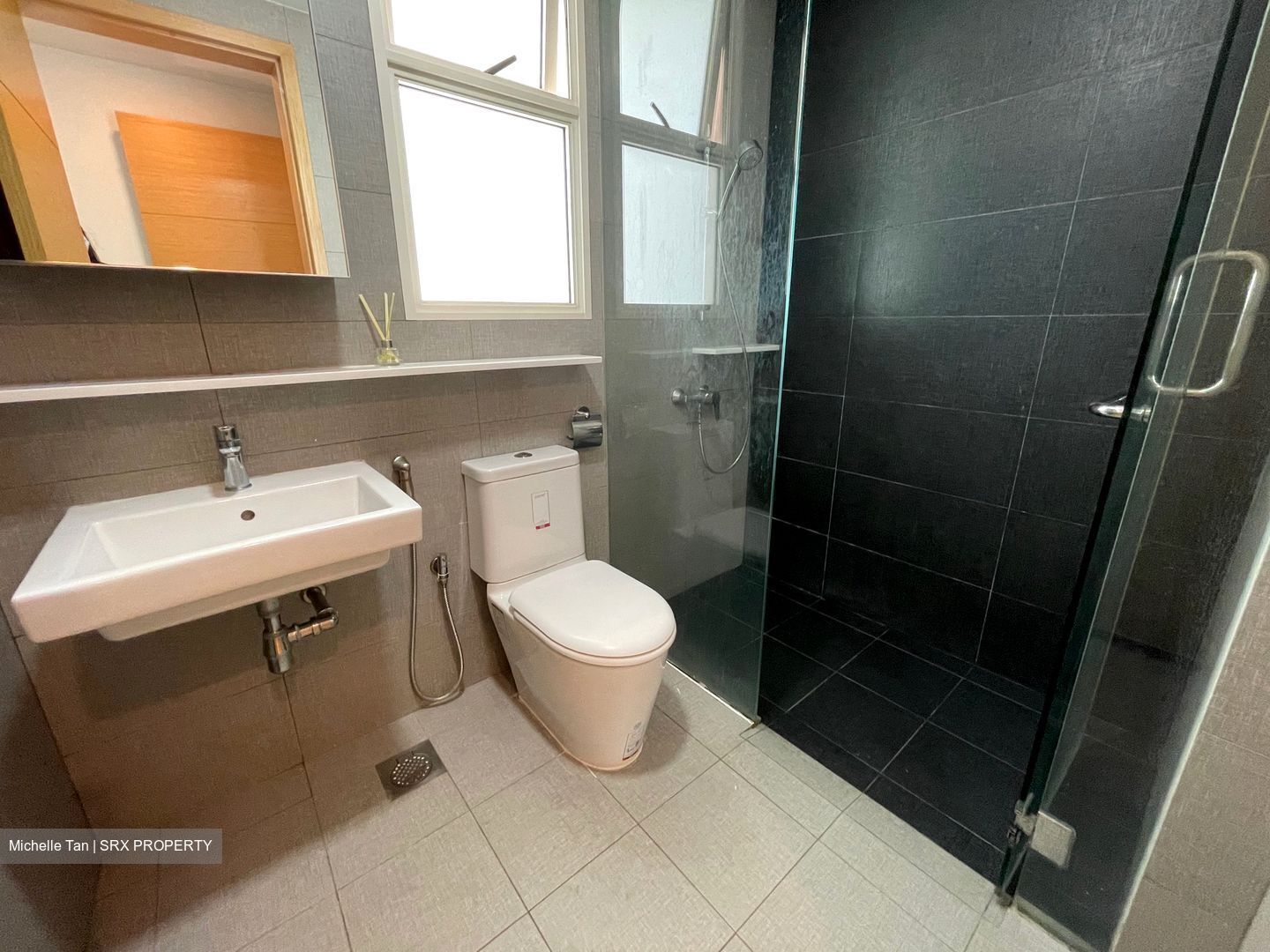 Vacanza @ East (D14), Condominium #346976211